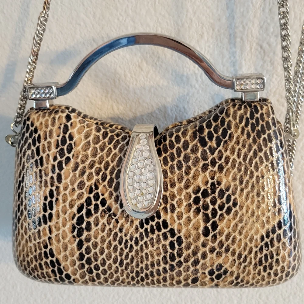 Vintage Alligator Small  Handbag/Solderbag, chain Strap. - Picture 3 of 10